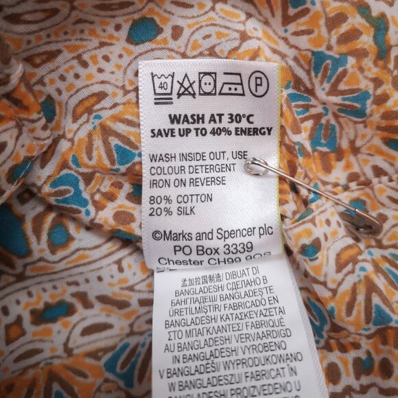 Marks & Spencer Classic Ladies Size 18 Button Closure V-neck Blouse - Picture 7 of 11